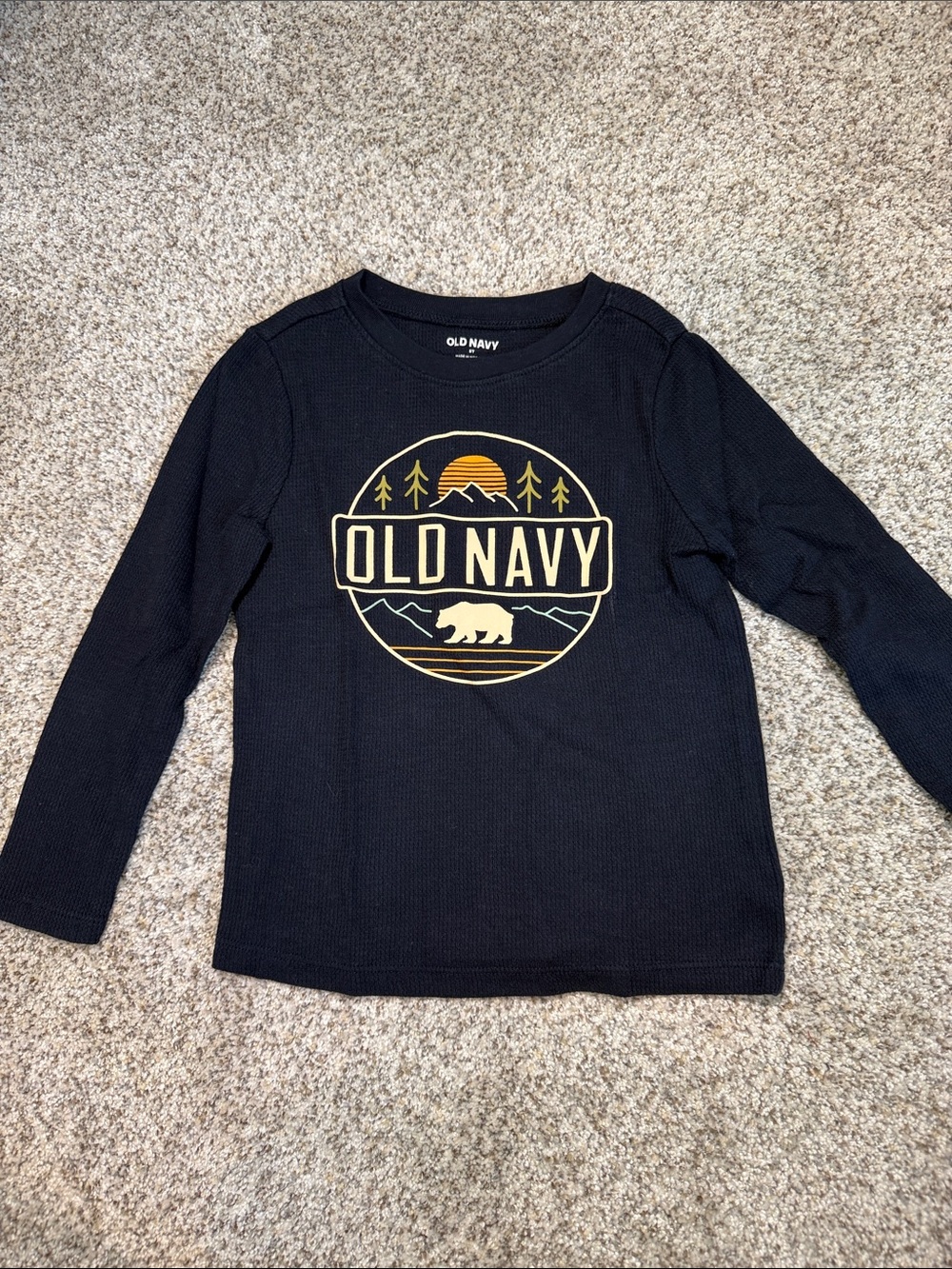 Old Navy Navy Ribbed Long-Sleeve Tee with Yellow Graphic - 5T